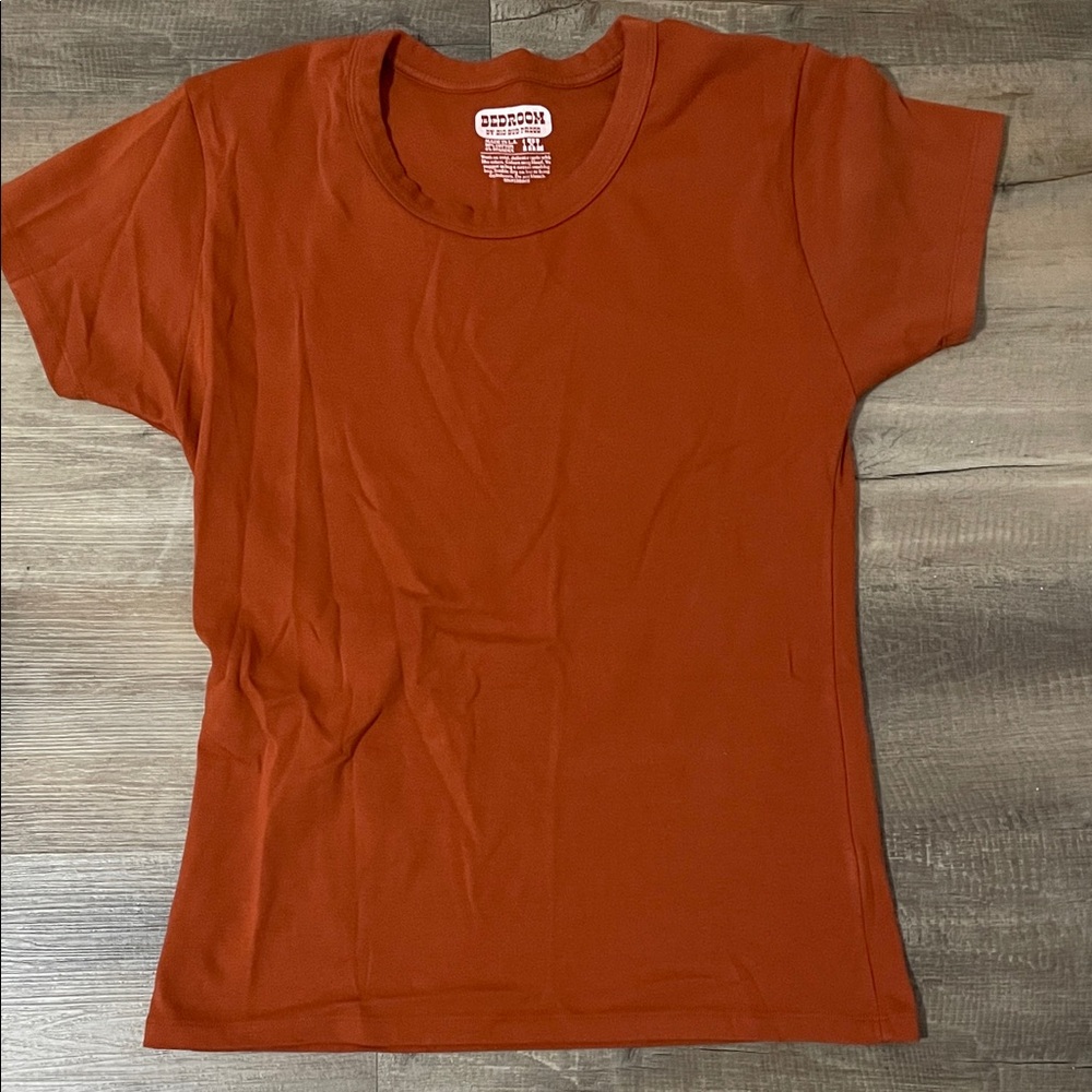 Big Bud Press Women's Short Sleeve Tee in Rust